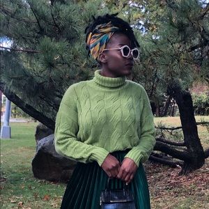 Meet your Posher, Angella